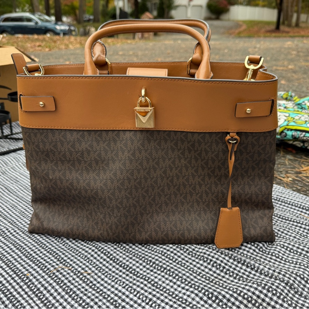 Michael Kors Bag